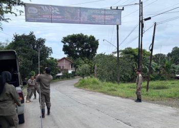 Jalankan Arahan Presiden, Satpol PP Jepara Spanduk dan Baliho Liar