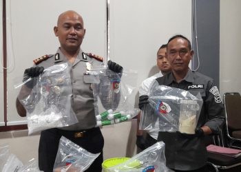 Polisi Tetapkan Tersangka Kasus Ledakan Mercon di Sukorejo Kendal - Harianmuria Polisi Tetapkan Tersangka Kasus Ledakan Mercon di Sukorejo Kendal