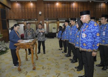 Wali Kota Semarang Lantik 12 Kepala OPD, Ini Daftar Namanya - Harianmuria Wali Kota Semarang Lantik 12 Kepala OPD, Ini Daftar Namanya