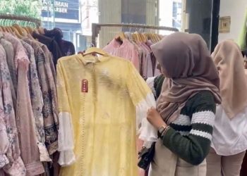 Gamis “Bini Orang” Jadi Tren Baju Lebaran Tahun 2026