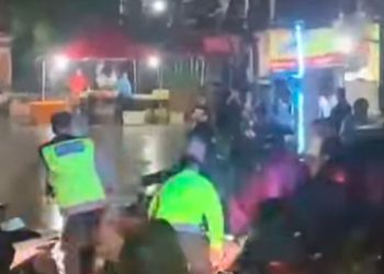 Kapolsek Kaliwungu Kendal Dikeroyok Pemuda Mabuk Saat Bubarkan Tawuran di Krajan Kulon - Harianmuria Kapolsek Kaliwungu Kendal Dikeroyok Pemuda Mabuk Saat Bubarkan Tawuran di Krajan Kulon