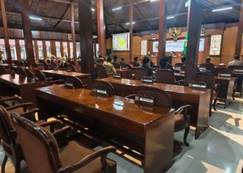 Protes Kepemimpinan DPRD Blora, Fraksi PDI Perjuangan Absen di 2 Agenda Ini - Harianmuria Protes Kepemimpinan DPRD Blora, Fraksi PDI Perjuangan Absen di 2 Agenda Ini