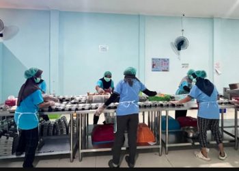 Anggaran MBG Dipangkas, Jam Kerja Karyawan SPPG di Rembang Berkurang