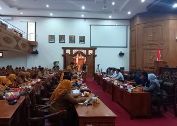 Audiensi di DPRD Pati, Guru PPPK Paruh Waktu Sebut Gaji Masih di bawah UMR
