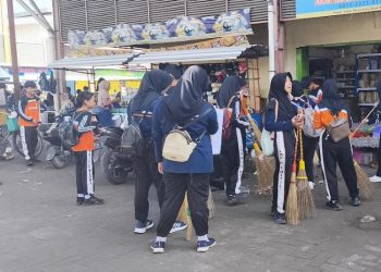 Tanamkan Kesadaran Lingkungan, Siswa SMPN 2 Blora Mulai Gerakan ASRI