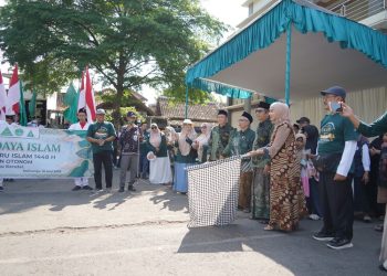 Bupati Kendal Lepas Karnaval Budaya Islam Sambut Tahun Baru Hijriah di Kaliwungu