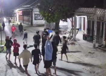 Sekelompok Pemuda Terekam CCTV Serang Warga dan Rusak Kendaraan di Ketitangwetan Pati