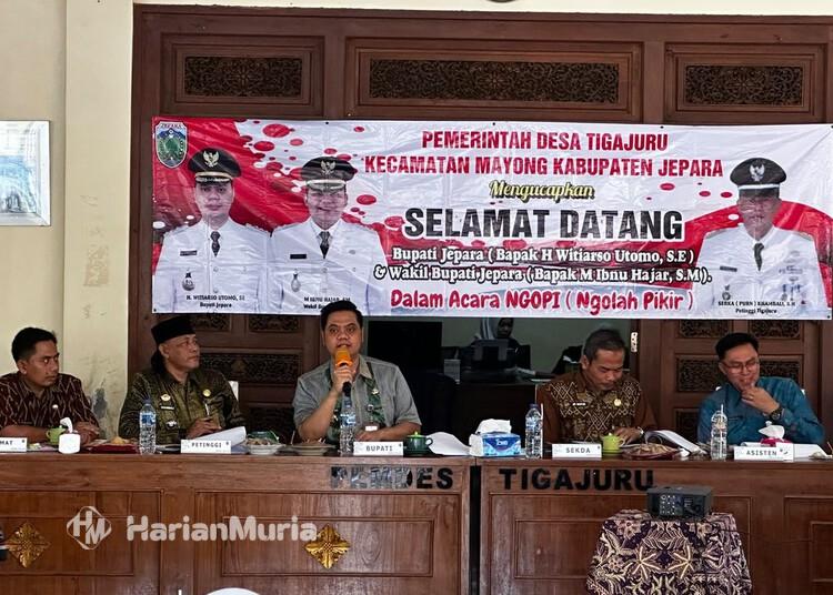 Diminati Masyarakat, Bupati Jepara Dorong Wisata CFD Kates di Tigajuru Dikembangkan - Harianmuria Bupati Jepara, Witiarso Utomo, saat memimpin program "Bupati Ngolah Pikir di Desa" di Balai Desa Tigajuru, Kecamatan Mayong, Selasa, 28 Juli 2026. (Humas Pemkab Jepara/Harianmuria.com)