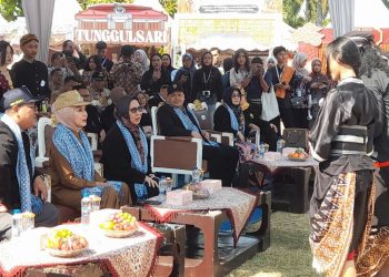 Bupati Kendal Puji Kreativitas Mahasiswa KKN USM Hadirkan Beragam Produk Inovatif - Harianmuria Bupati Kendal Puji Kreativitas Mahasiswa KKN USM Hadirkan Beragam Produk Inovatif