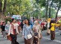 Sambut Hari Kebaya Nasional, 200 Perempuan Berkebaya Meriahkan CFD Grobogan