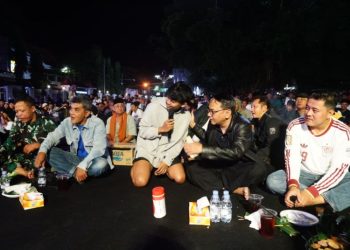 Ikut Nobar Piala Dunia, Anggota DPRD Pati Dukung Agenda Positif Bareng Warga - Harianmuria Ikut Nobar Piala Dunia, Anggota DPRD Pati Dukung Agenda Positif Bareng Warga