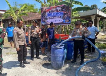 Desa Cingkrong Grobogan Terdampak Kekeringan, Bantuan Air Bersih Mulai Didistribusikan