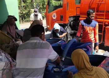 Ratusan Warga di Donorojo Jepara Kesulitan Air Bersih Akibat Gangguan Sistem Penyediaan Air