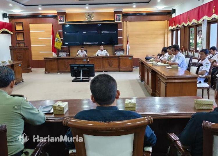 Beri Pembinaan Pelaku Usaha, Pemkab Jepara Tegaskan Tambang Tak Berizin Akan Ditindak - Harianmuria Pemkab Jepara saat menggelar pembinaan kepada para pelaku usaha pertambangan di Ruang R.M.P. Sosrokartono Setda Jepara, pada Rabu (22/7/2026). (Tomi Budianto/Harianmuria.com)