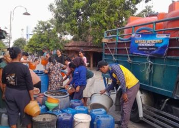 Kementerian PU Salurkan Bantuan Air Bersih ke 4 Desa di Jati Blora