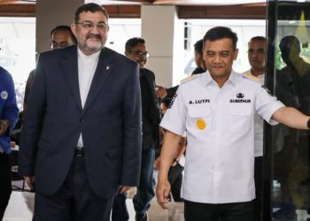 Gubernur Jateng Sampaikan Belasungkawa Atas Wafatnya Ali Khamenei ke Dubes Iran - Harianmuria Gubernur Jateng Sampaikan Belasungkawa Atas Wafatnya Ali Khamenei ke Dubes Iran