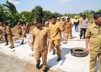 Tinjau Perbaikan 3 Ruas Jalan, Bupati Jepara Pastikan Kualitas Jalan Sesuai Standar