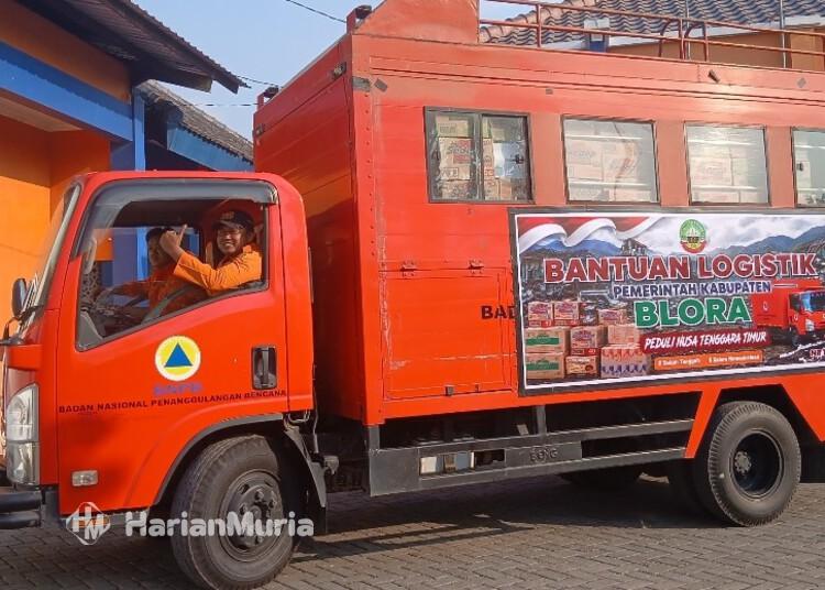 Peduli Korban Gempa NTT, Blora Kirimkan Satu Truk Bantuan Logistik - Harianmuria Armada truk BPBD Blora memberangkatkan bantuan logistik untuk korban gempa di NTT, Rabu, 26 Agustus 2026. (BPBD Blora/Harianmuria.com)