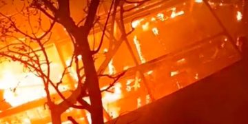 Kapal Freezer di Galangan Desa Sendangmulyo Rembang Terbakar, Diduga Akibat Puntung Rokok