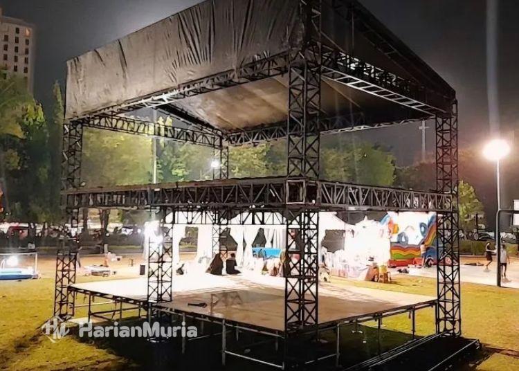 Penataan PKL Simpang Lima Semarang Jelang MTQ Nasional, Pedagang Minta Solusi Adil - Harianmuria Persiapan pembukaan Musabaqah Tilawatil Quran (MTQ) Nasional 2026, di kawasan Simpang Lima Semarang. (Pemkot Semarang/Harianmuria.com)