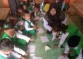 Potret Guru RA di Rembang, Tetap Semangat Mendidik Meski Honor Hanya Rp6.000 per Hari