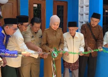 Bupati Kendal Apresiasi Jamaah Thoriqoh Shiddiqiyyah Bangun Rumah Layak Huni - Harianmuria Bupati Kendal Apresiasi Jamaah Thoriqoh Shiddiqiyyah Bangun Rumah Layak Huni