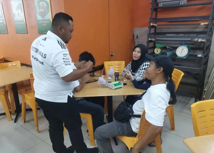 Anak PMI Asal Gresik Jadi Paskibraka KBRI Kuala Lumpur, Titip Harapan untuk Pendidikan | Harianmuria