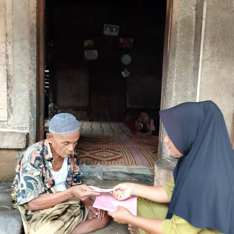 Lewat PAMSIMAS, Ini Upaya Menghadirkan Air Bersih bagi Warga Pasaman - Harianmuria Pokmas Petok Timur saat menjemput Incash