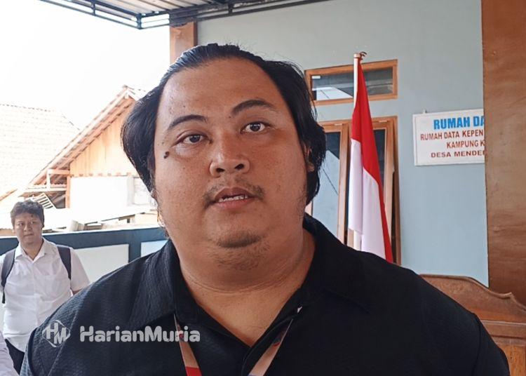 Ganti Rugi Proyek Bendungan Karangnongko Blora, Tanah Warga Dihargai Rp300 Ribu per Meter - Harianmuria Penilai Lapangan KJPP Andi Tiffani dan Rekan, Septian Ade. (Eko Wicaksono/Harianmuria.com)