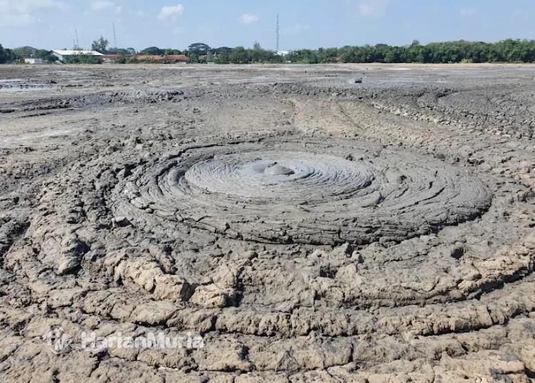 BRIN Teliti Dugaan Bahaya Radioaktif di Bledug Kuwu Grobogan, Ini Hasilnya - Harianmuria Bledug Kuwu di Kabupaten Grobogan. (Harianmuria.com)