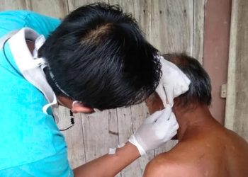 Rumah Roboh Akibat Lapuk, Warga di Kecapi Jepara dapat Bantuan