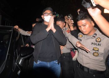 Bupati Klaten Hamenang Wajar Ismoyo digelandang ke KPK, Kamis (16/10/2026).