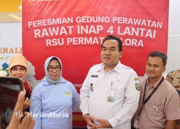 RSU Permata Tambah 10 Unit ICU Baru, Bupati Blora: Utamakan Keselamatan Pasien - Harianmuria Bupati Blora, Arief Rohman (kedua kanan), bersama Wakil Bupati Sri Setyorini (ketiga kanan) dalam acara peresmian gedung baru Rumah Sakit Umum (RSU) Permata Blora, Rabu, 14 Oktober 2026. (dok for Harianmuria.com)