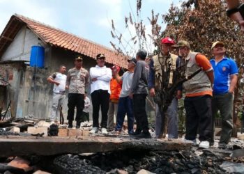 Salurkan Bantuan Korban Kebakaran, Pemkab Rembang Apresiasi Gotong Royong Warga