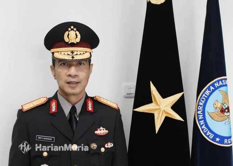 Sosok Brigjen Pol Roy Hardi Siahaan, Kapolda Jateng Baru yang Pernah Kejar Buronan Narkoba ke Kamboja - Harianmuria Brigjen Pol Roy Hardi Siahaan kini mendapat penugasan baru sebagai Kapolda Jawa Tengah. (Dok. BNNP Kalteng/Harianmuria.com)