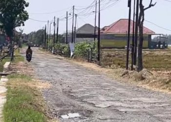 Warga Protes Jalan Bumirejo-JLS Pati Tak Kunjung Diperbaiki