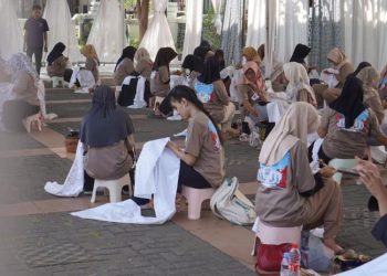 Lewat Lomba Ngerensi, Pemkot Pekalongan Kenalkan Batik Pesisiran ke Generasi Muda