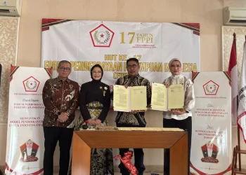 Kementerian Pelindungan Pekerja Migran Indonesia (KP2MI) dan Forum Pemberdayaan Perempuan Indonesia (FPPI) menandatangani Nota Kesepahaman di Jakarta, Jumat, 16 Oktober 2026. (Dok. KP2MI)