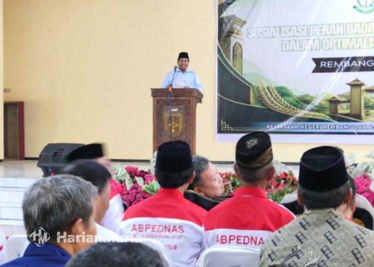 Bupati Rembang Dorong BPD Perkuat Pengawasan Desa Lewat Program Jaga Desa - Harianmuria Bupati Rembang Harno menyampaikan amanat saat menghadiri Sosialisasi Peran BPD dalam Optimalisasi Program Jaga Desa di Balai Kartini Rembang, Kamis, 8 Oktober 2026. (Vicky Rio/Harianmuria.com)